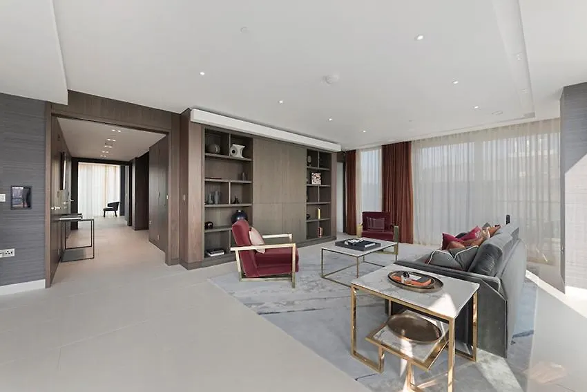 River Thames Duplex Penthouse Apartment London
