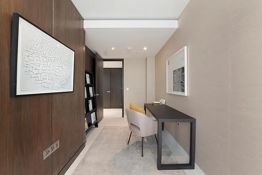 River Thames Duplex Penthouse Apartment London