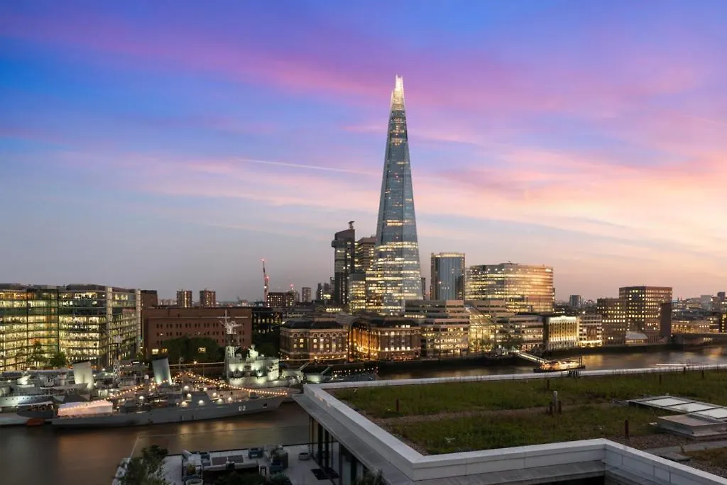 River Thames Duplex Penthouse Apartment London